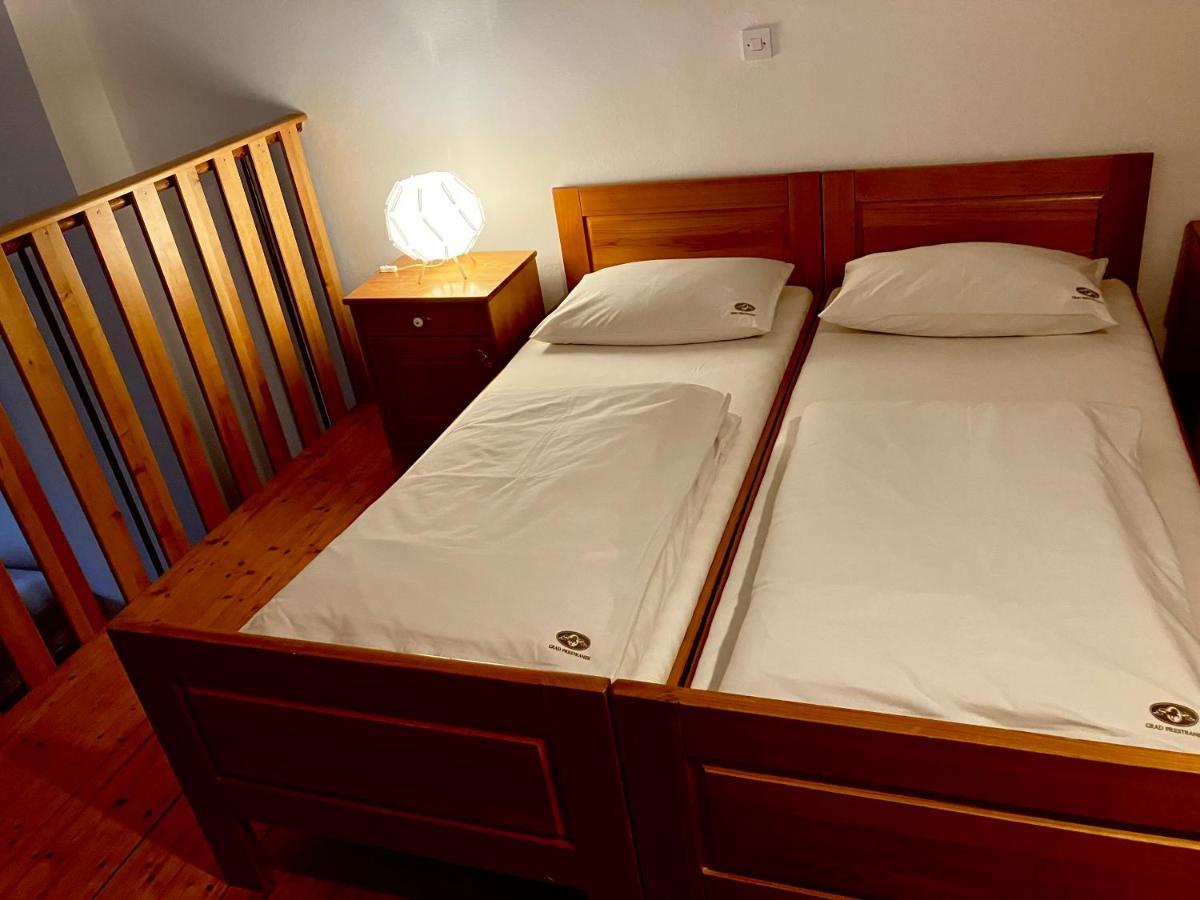 Prestranek Castle Estate Apartment Postojna Luaran gambar